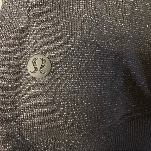 Lululemon Loungeful Cropped Hoodie *Spark unsure of size 4/S  (j6) - Picture 7 of 10